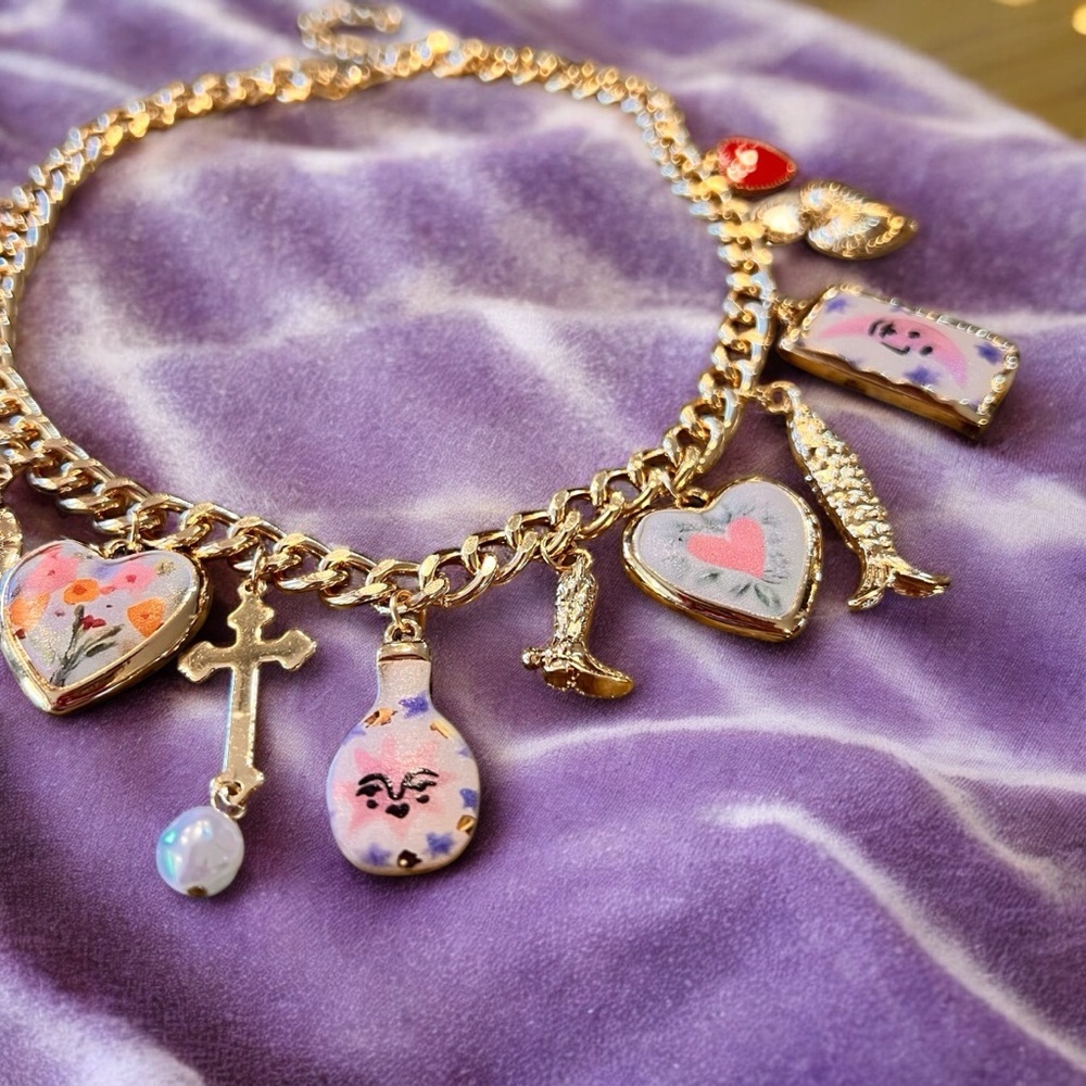 Gold toned chunky charm necklace with Heart and Love Accents - Picture 10 of 17
